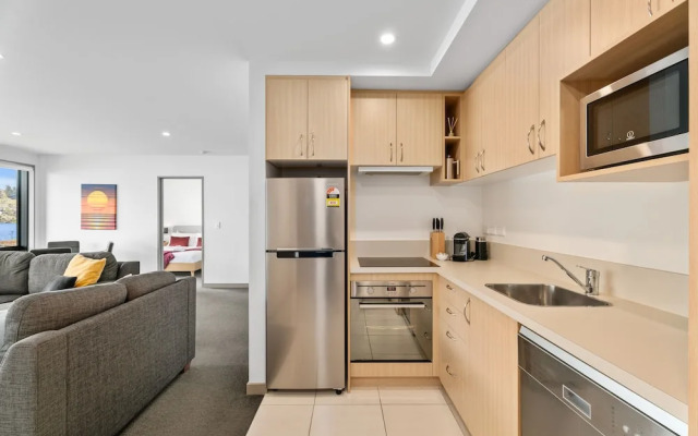 Residence du Lac by Staysouth