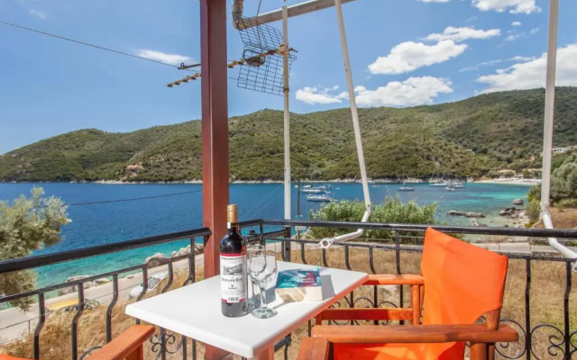 Ionio Sea Poros Studios
