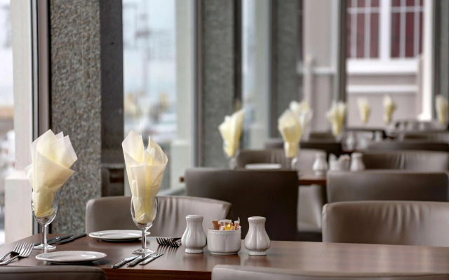 Best Western Carlton Hotel
