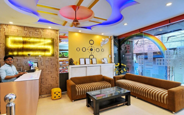 OYO 9042 Hotel BalaG