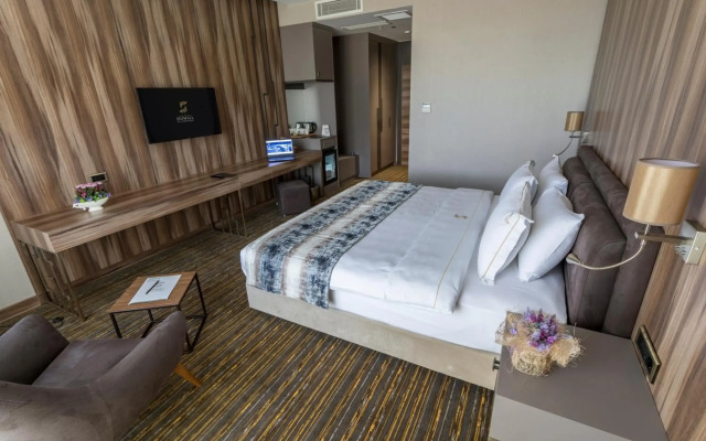 Shimall Hotel