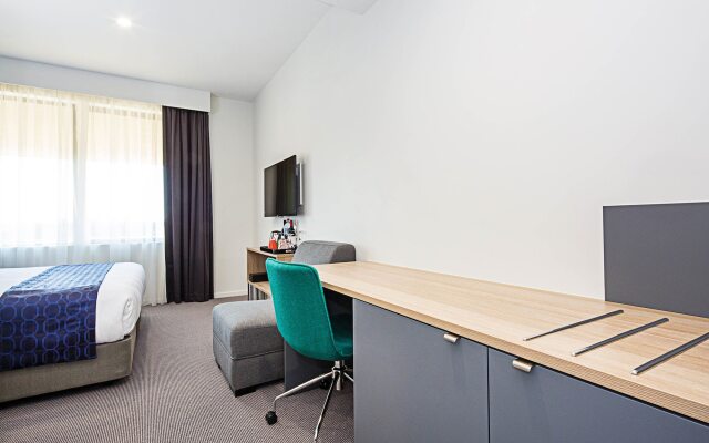 Mantra MacArthur Canberra