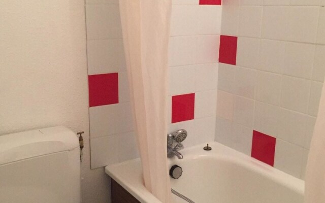 Studio in Villard-de-lans, With Wonderful Mountain View, Balcony and W