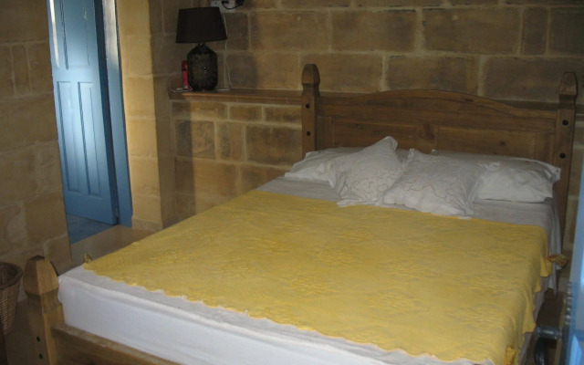 Ta' Bertu Host Family Bed & Breakfast