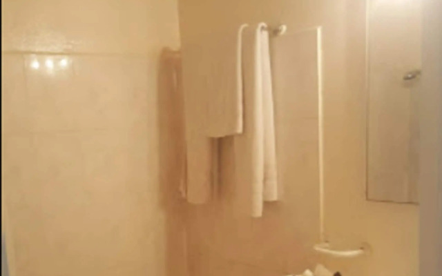 Retaj Moroni Hotel