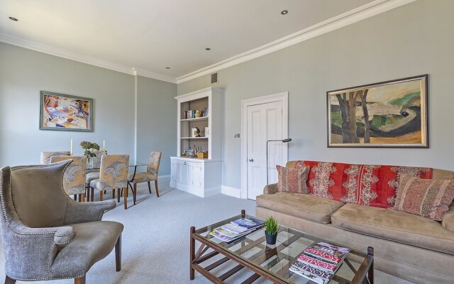 Bright Flat by Belgravia & Sloane Square/4 Guests