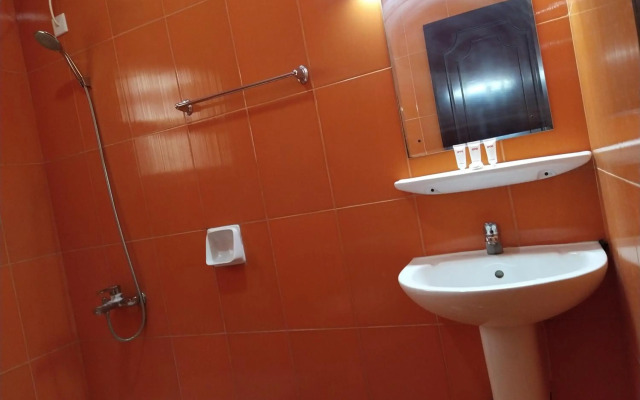Super OYO 107 Al Areen Hotel Apartments