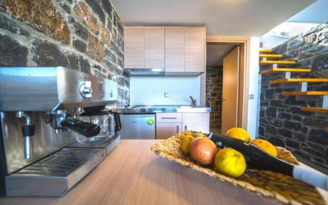 TerraZeus - Stone House Beachfront 1