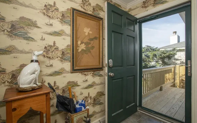Coastal Casa 2 Bedroom Home