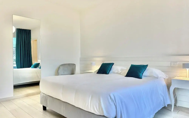 Isola Bella Infinity Suites