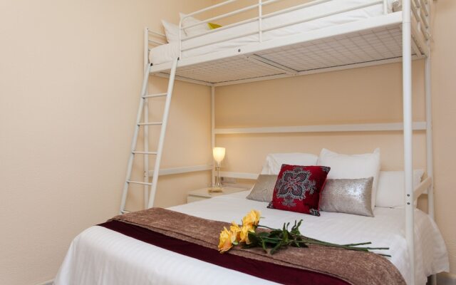 Rupertiti Perloto by Comfortable Luxury