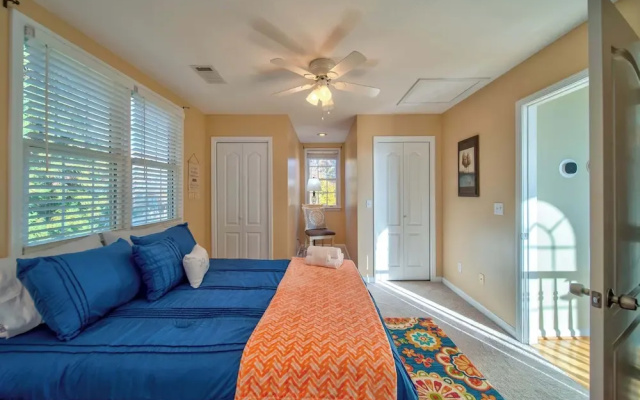 Sunset View 3 BDR Close to Downtown!