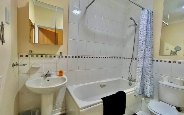 Cambridge Cozy Retreat - 1 Bed Apartment