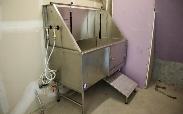 Recently Upgraded Downtown Great Amenities