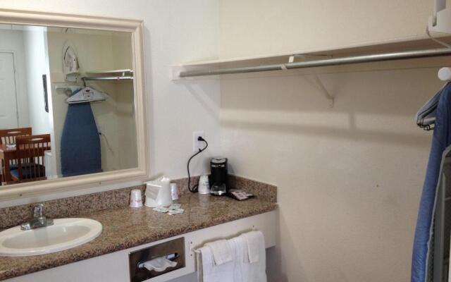 Scottish Inns Long Beach
