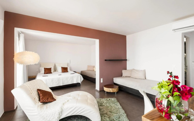 Pantokrator Hotel