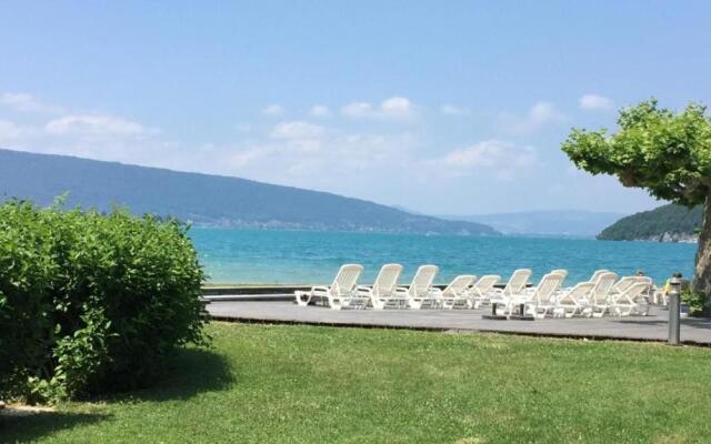 La Baie des Voiles 3 chambres 4 à 6 personnes au bord du lac plage privée