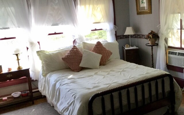 Ruah Bed & Breakfast