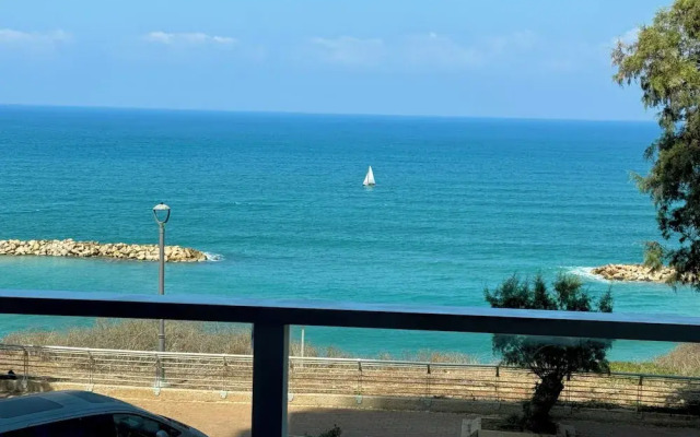 Prince Palace Netanya Central Beach