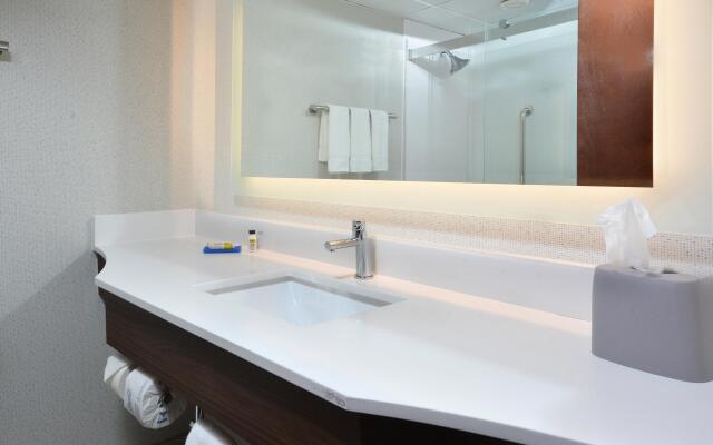 Holiday Inn Express Raleigh Durham Airport by IHG