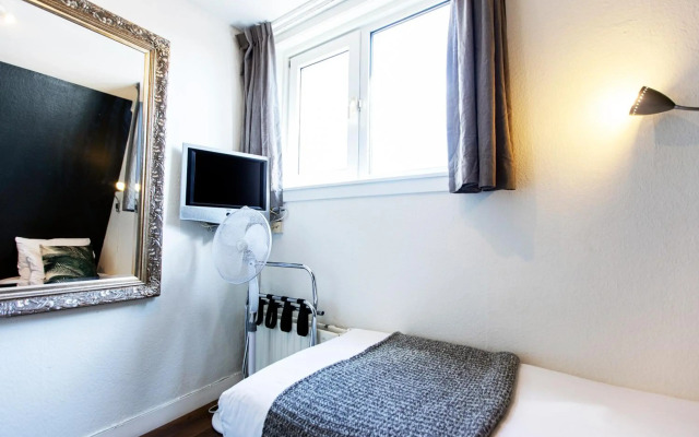Quentin England Hotel