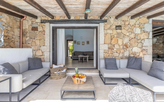 Luxe Cote Stay- Elegant Villa