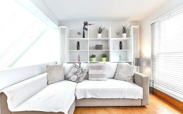 Sparkling 2 Bed Mews House