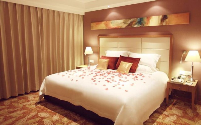Home Inn Plus Shanghai Xintiandi Lujianbang Road Subway Station