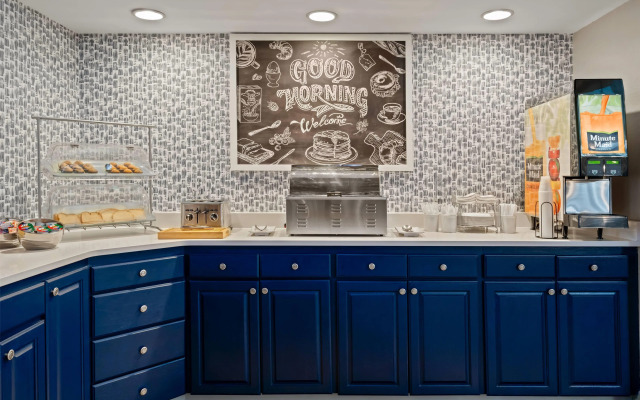 AmericInn by Wyndham Bismarck