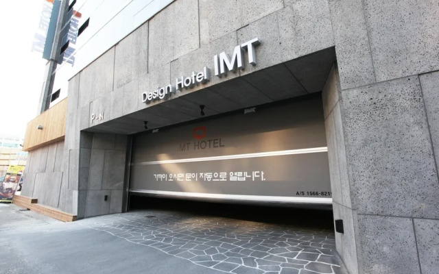 IMT 1 Hotel Wolgot