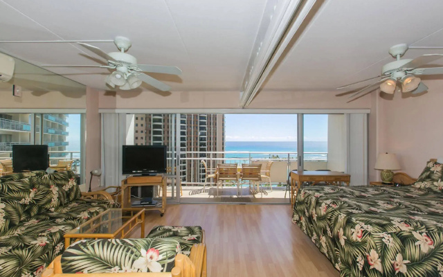 Marina Hawaii Vacations at the Ilikai Tower