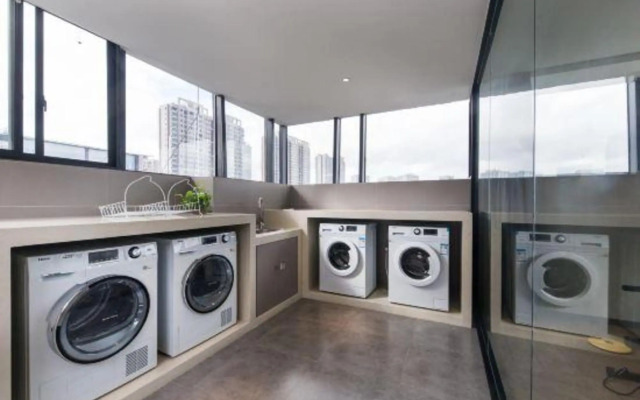 Home Inn Selected (Yancheng Government Julong Lake)