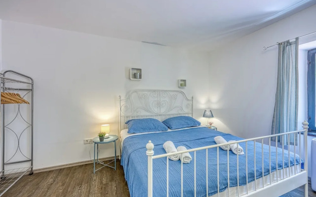 Blue Studio Apartment