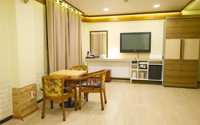Andong Park Hotel