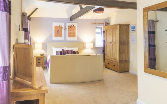 OYO Elm Farm Country House, Norwich Airport