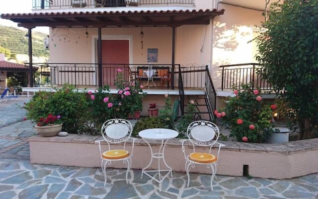 Doras Zante Studios & Apartments