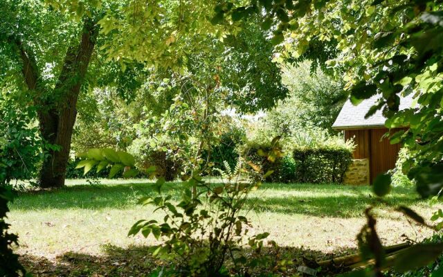 House Between River and Ocean With Pretty Garden in Brittany