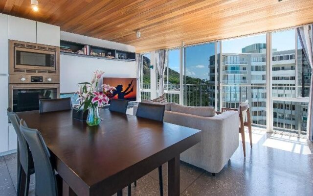 Diamond Head Beach Hotel