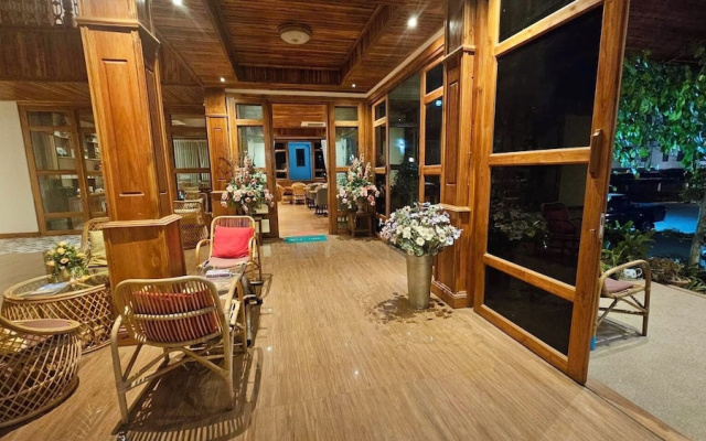 Kum-Chan House Hotel
