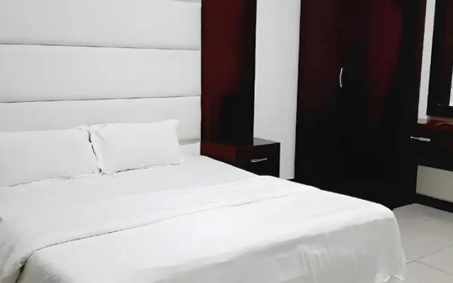 Ahlin Suites 3