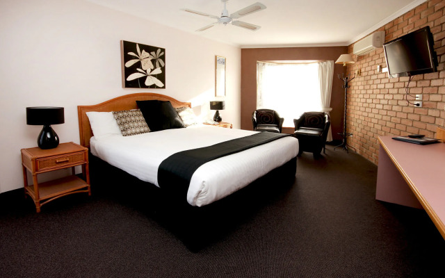 Sapphire Waters Motor Inn