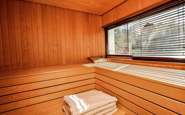 Luxurious Mansion in Montuïri With Sauna