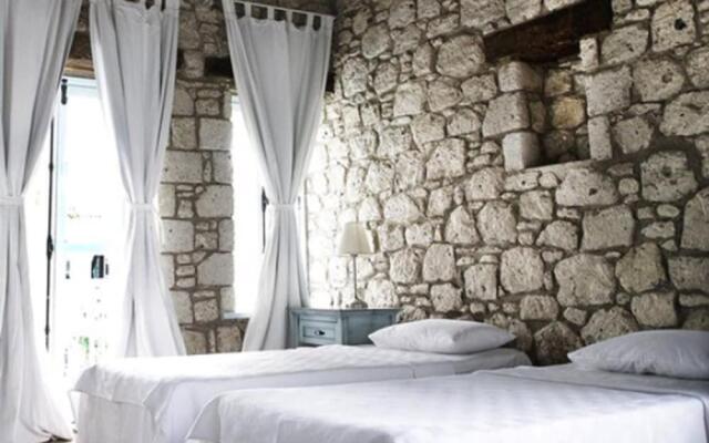 Manastir Alacati Hotel