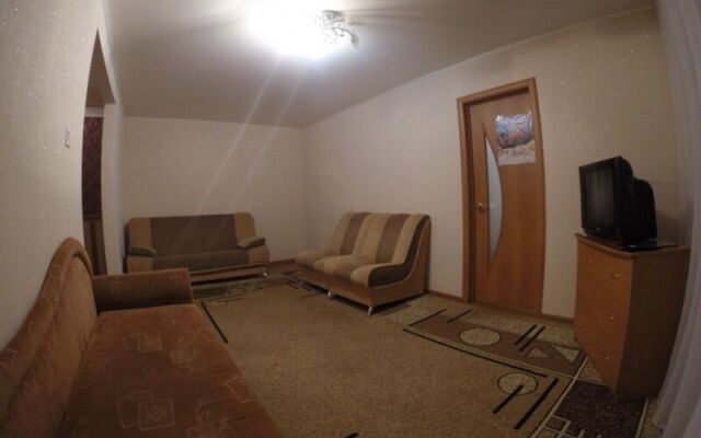 Alatyr Kurgan, st. YAblochkina, 4 g