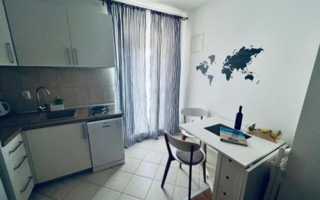Jakov Apartments