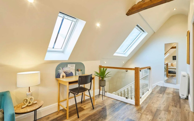 Host Stay Vinegar Loft