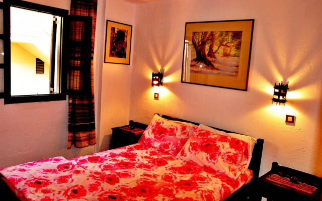 Heliotrope Apartments