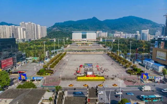New World Hotel (Jishou Municipal Government Ganzhou Ancient City)
