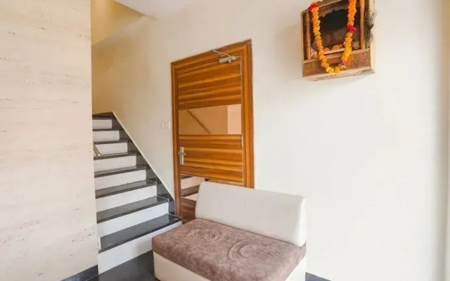 Fabexpress Paradise Inn