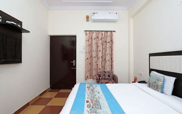 OYO 10413 Hotel Royal Plaza